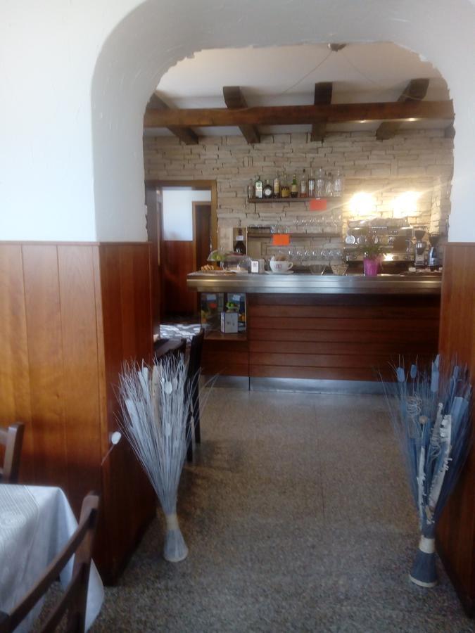 Albergo Alla Pineta Villa Santina ภายนอก รูปภาพ