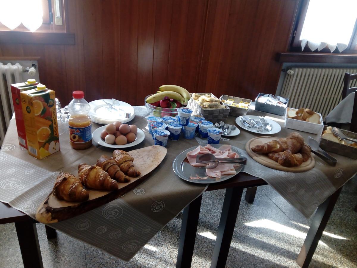 Albergo Alla Pineta Villa Santina ภายนอก รูปภาพ